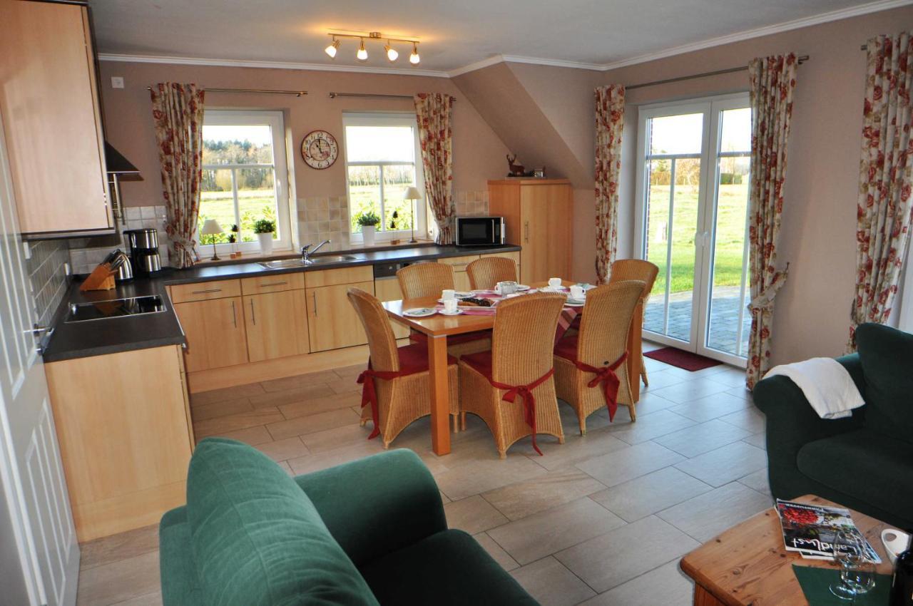 Ferienhaus Adamla, 65319 Moormerland Kültér fotó